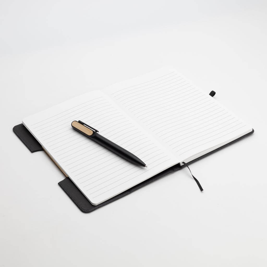 BUNDE - Set of A5 Notebook and Pen with Bamboo Element